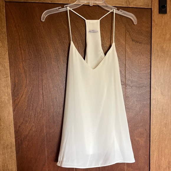 Simple white tank top from boutique! - Picture 1 of 3